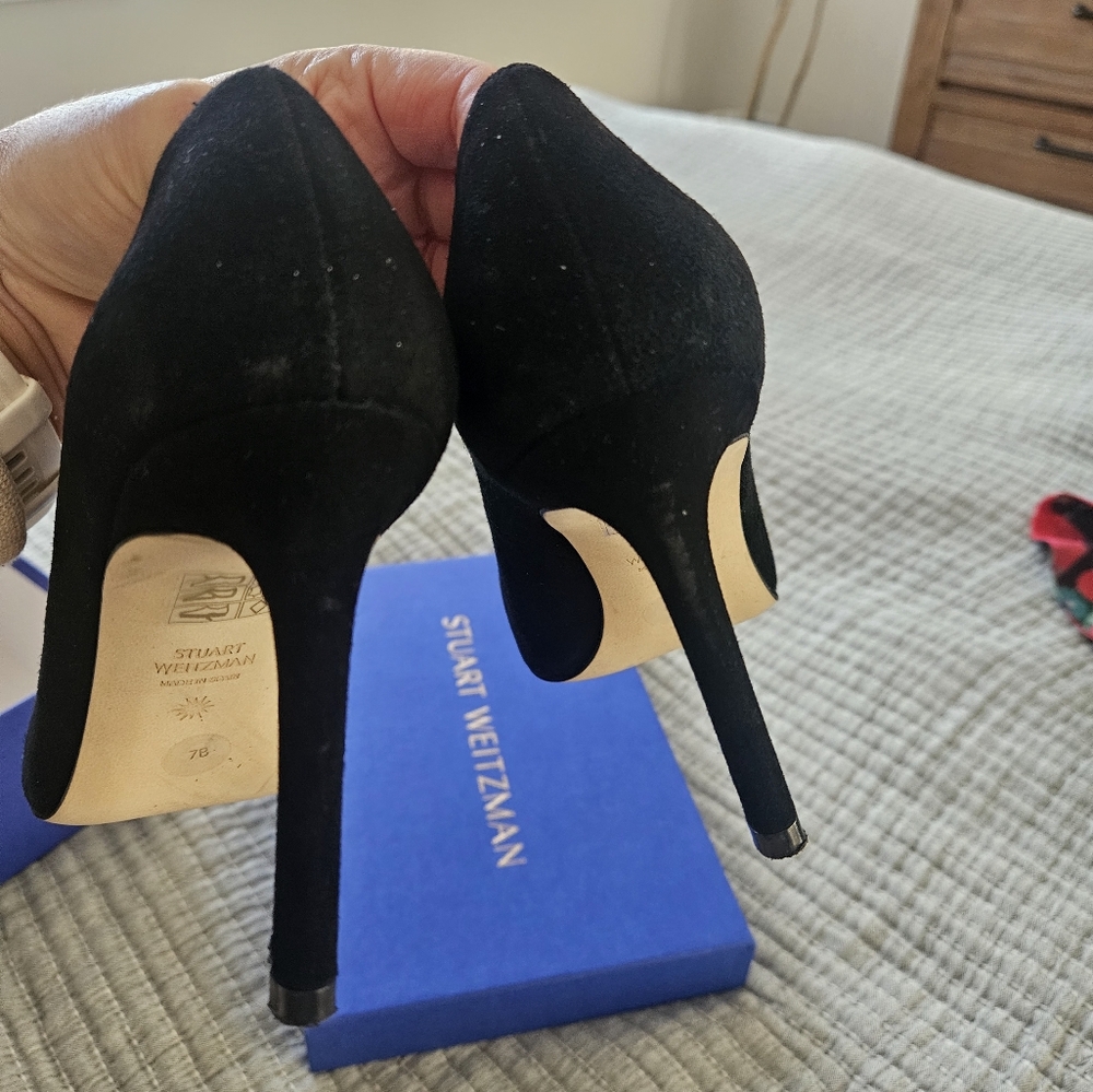 Shoe - Picture 6 of 6